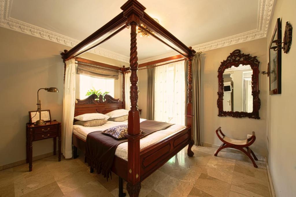 فندق The Town House (Adults Only) ماربيا المظهر الخارجي الصورة